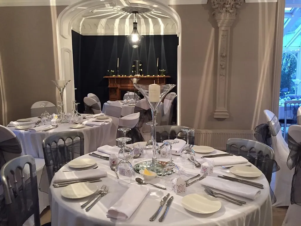 Llwyn Country House Llanelli Hotel