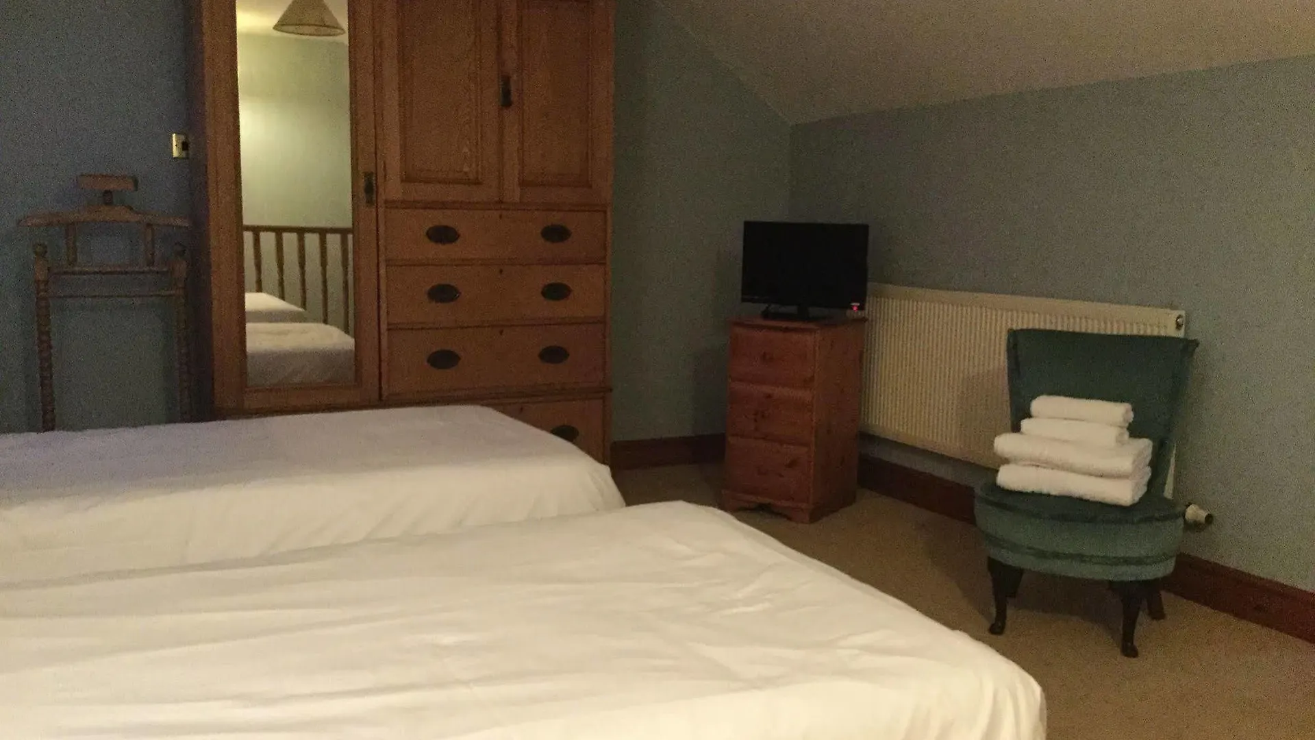 Llwyn Country House Llanelli 3*,  United Kingdom