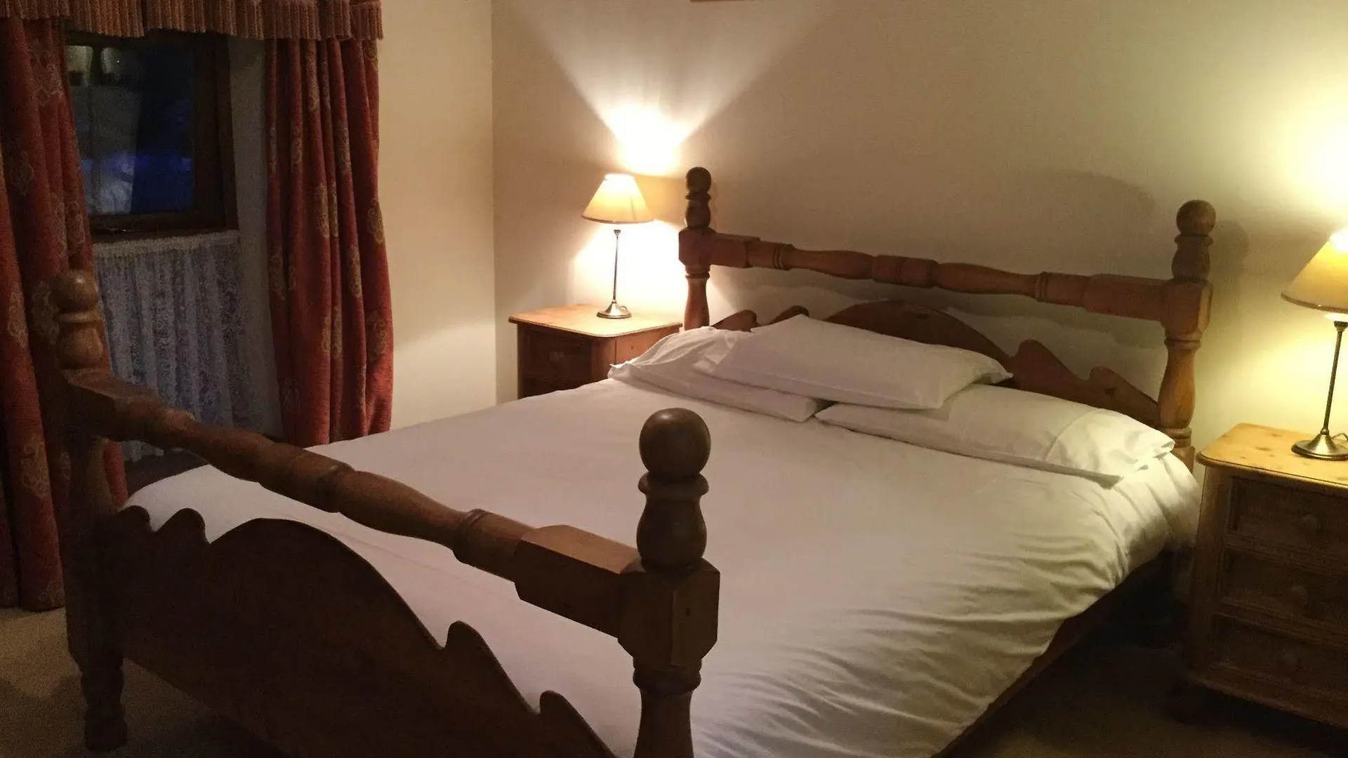 Llwyn Country House Llanelli